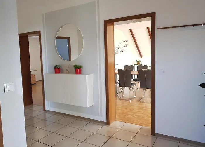 Beautiful 3 110 M2, Kostenloser Parkplatz, Grosser Balkon *