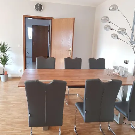 Beautiful 3 110 M2, Kostenloser Parkplatz, Grosser Balkon Apartment Hessdorf