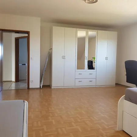 Beautiful 3 110 M2, Kostenloser Parkplatz, Grosser Balkon 公寓 Heßdorf