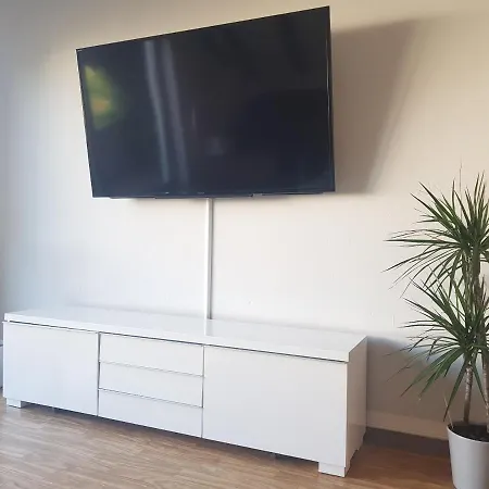 公寓 Beautiful 3 110 M2, Kostenloser Parkplatz, Grosser Balkon