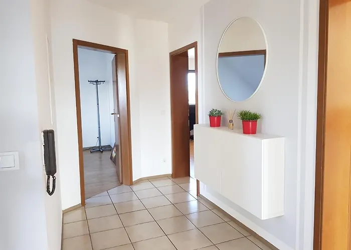 Apartment Beautiful 3 110 M2, Kostenloser Parkplatz, Großer Balkon