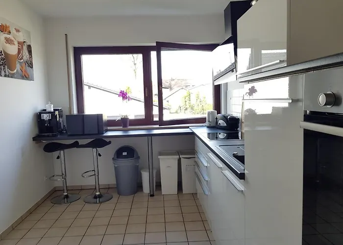 Beautiful 3 110 M2, Kostenloser Parkplatz, Großer Balkon Apartment